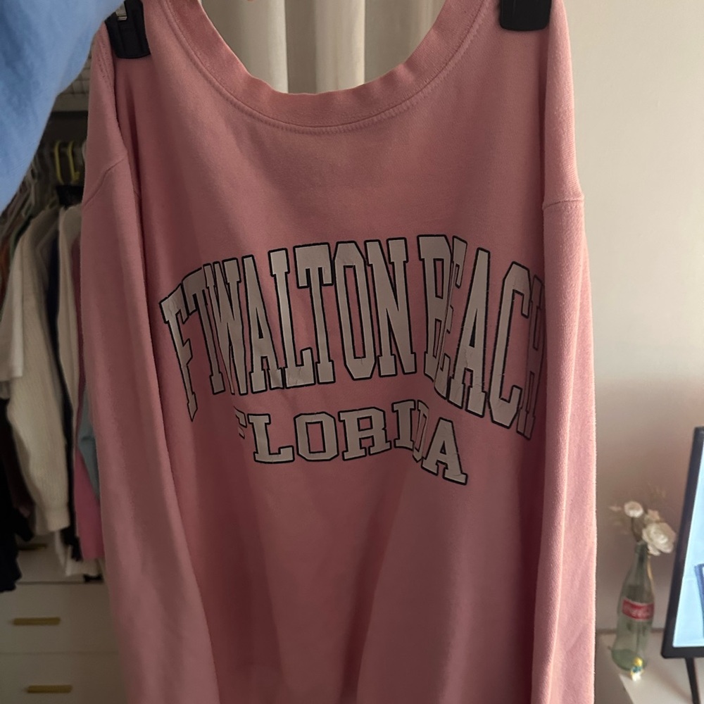 Women’s crewneck